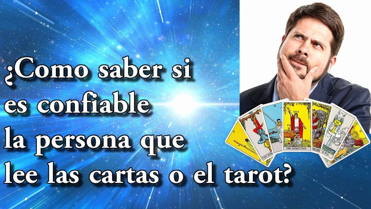 como se llaman las personas que leen el tarot